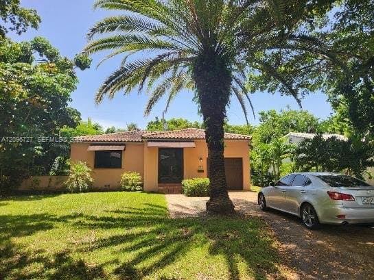 Coral Gables House: 448 Cadagua Ave