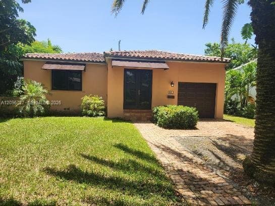 Coral Gables House: 448 Cadagua Ave