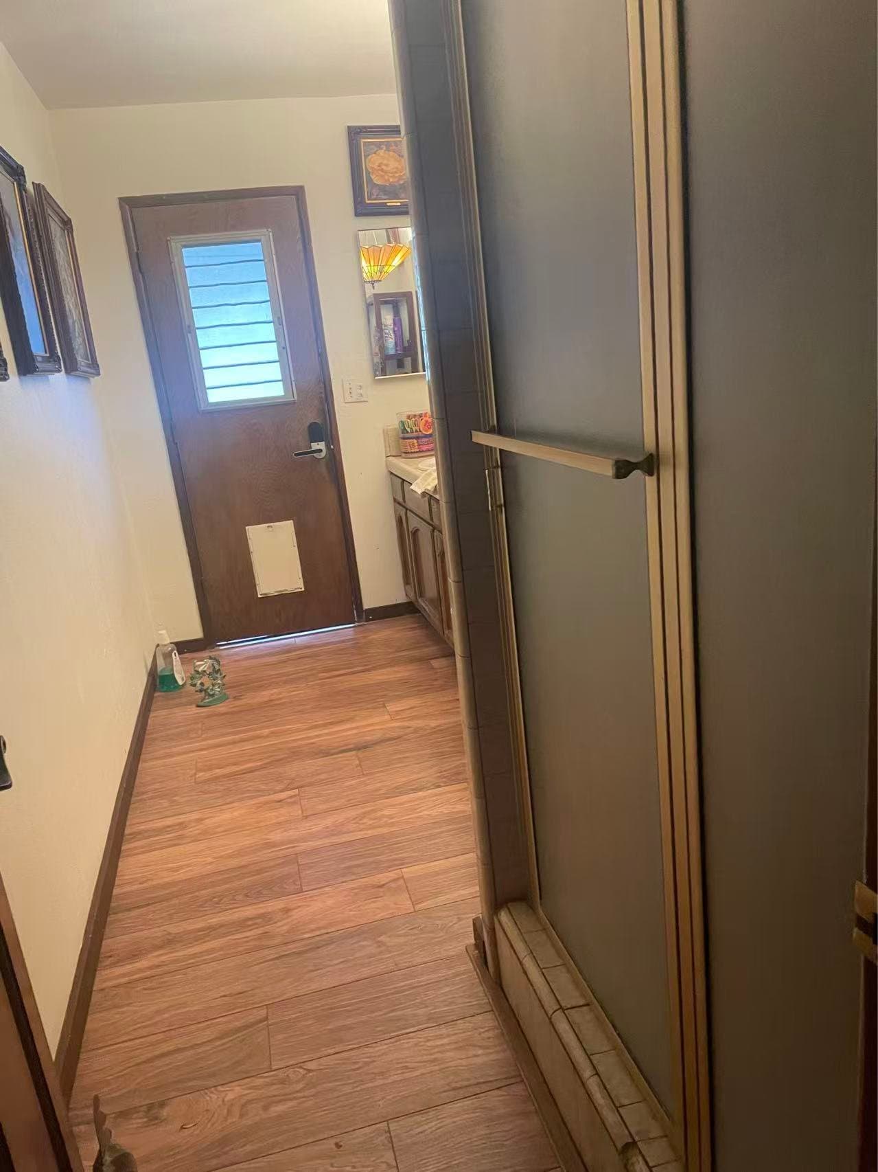 Norco Single Room: 2546 Reservoir Drive