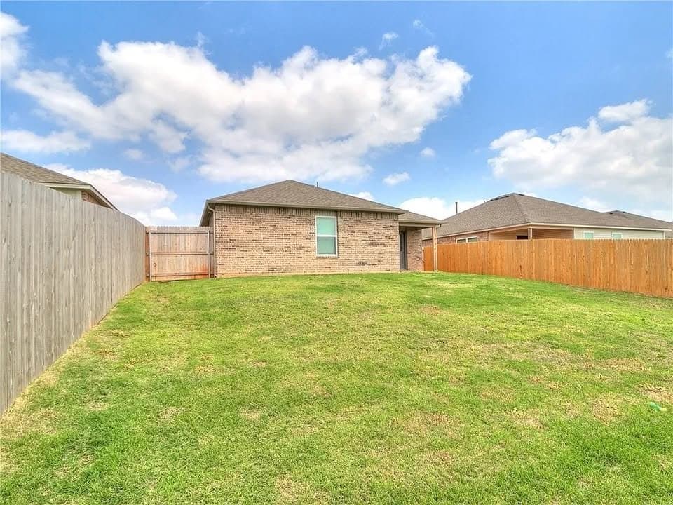 Oklahoma City House: 4329 Siena Ridge Blvd