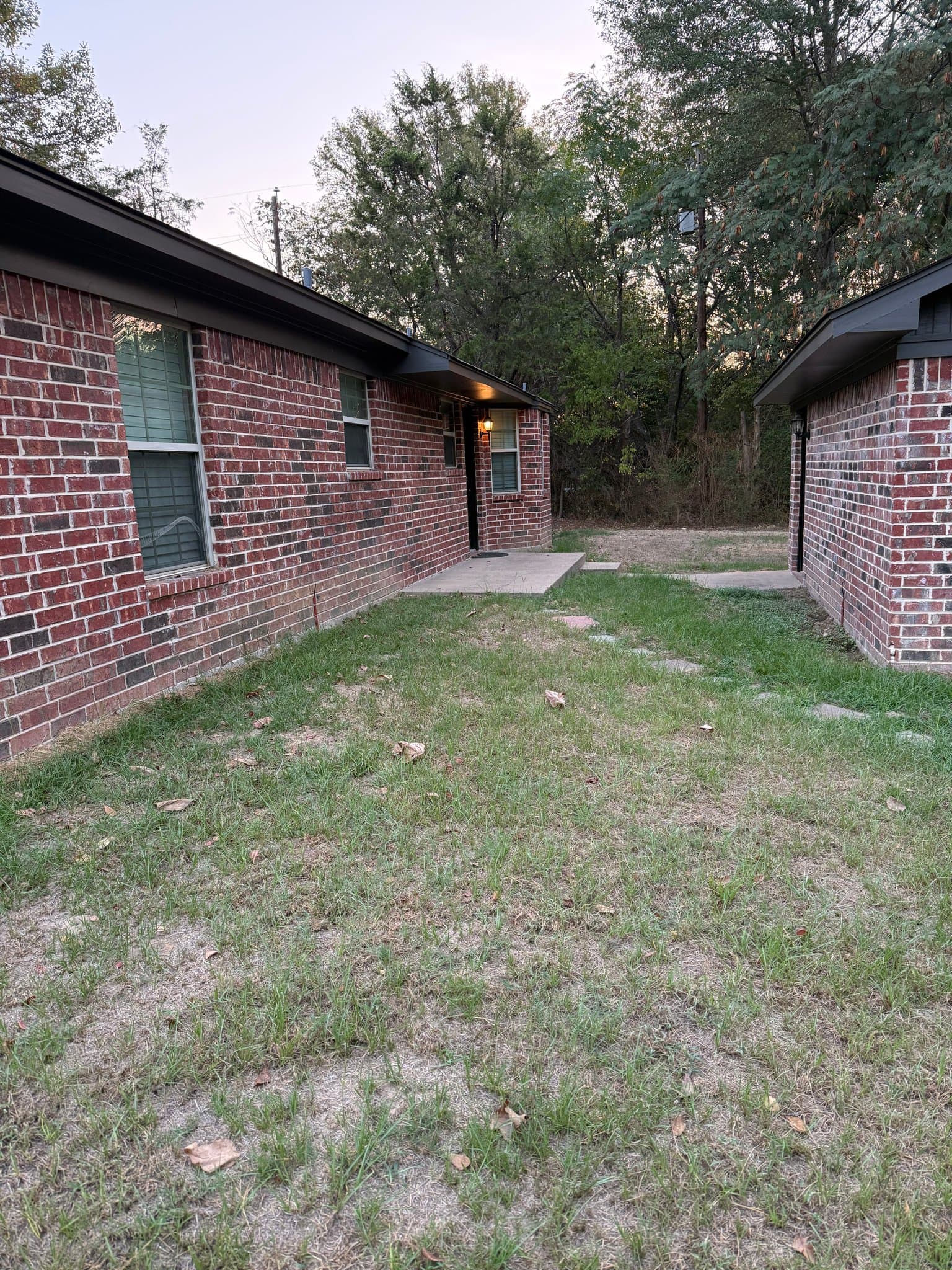 White Oak House: 518 E Center St
