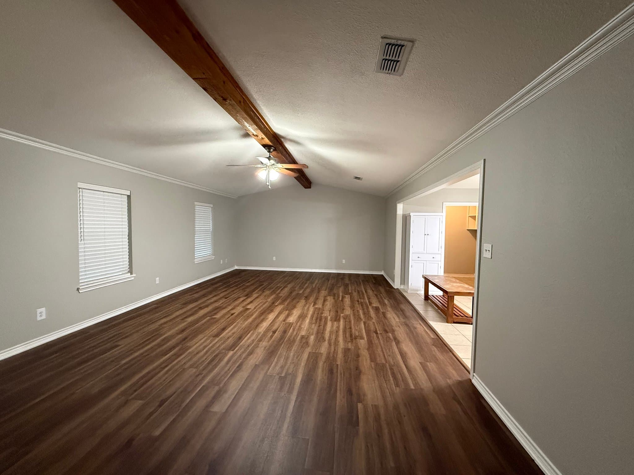 White Oak House: 518 E Center St