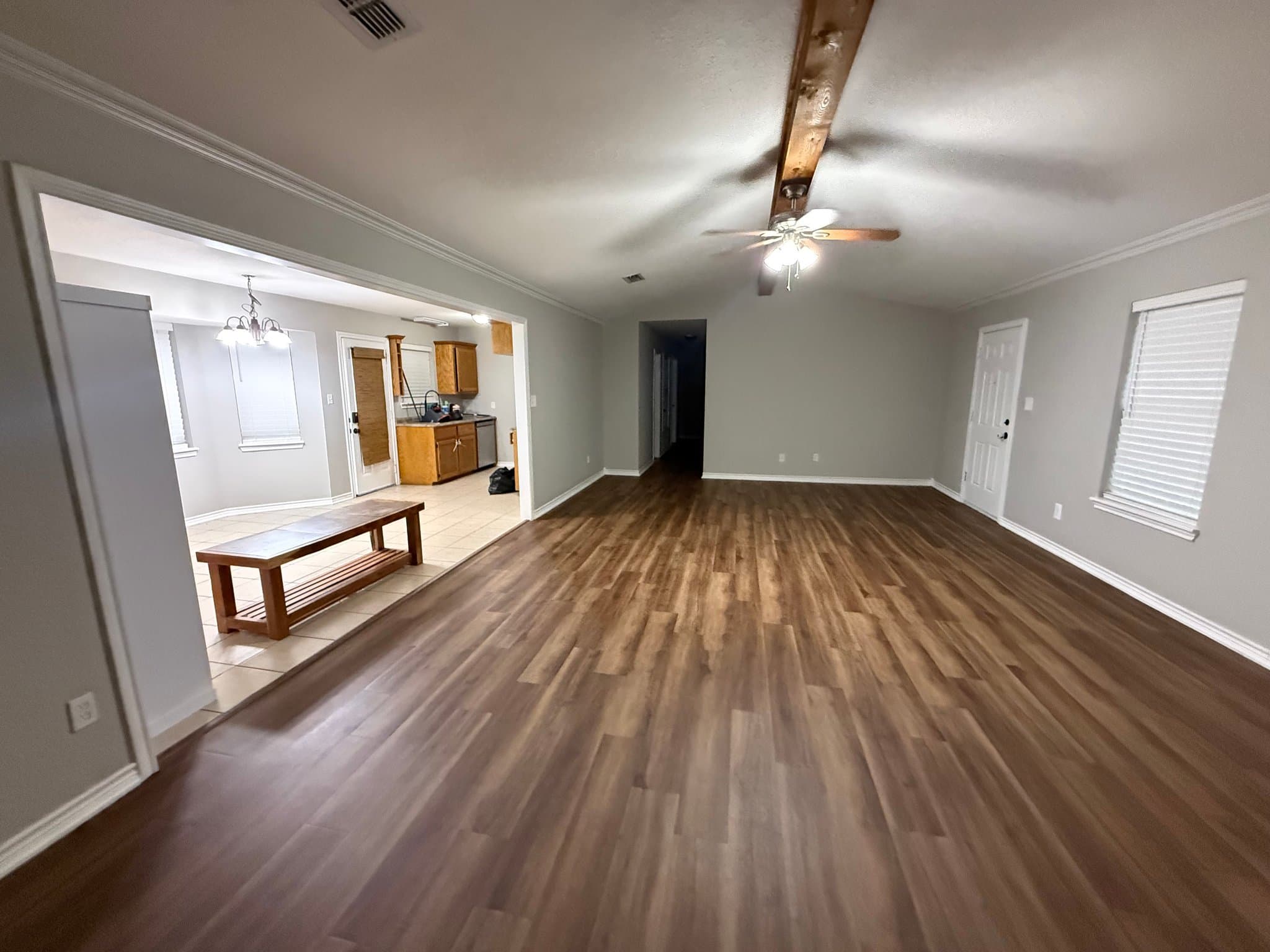 White Oak House: 518 E Center St