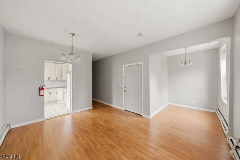 Orange Condo: 290 Ogden St