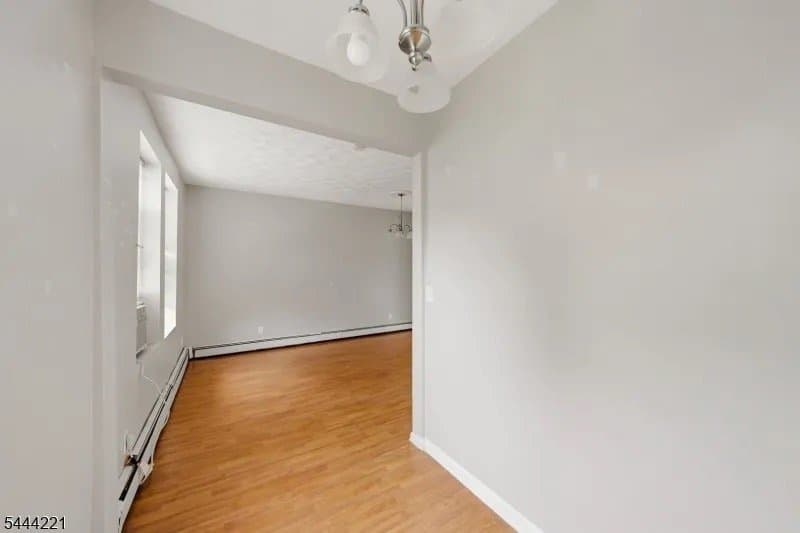 Orange Condo: 290 Ogden St