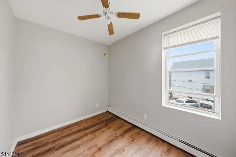 Orange Condo: 290 Ogden St