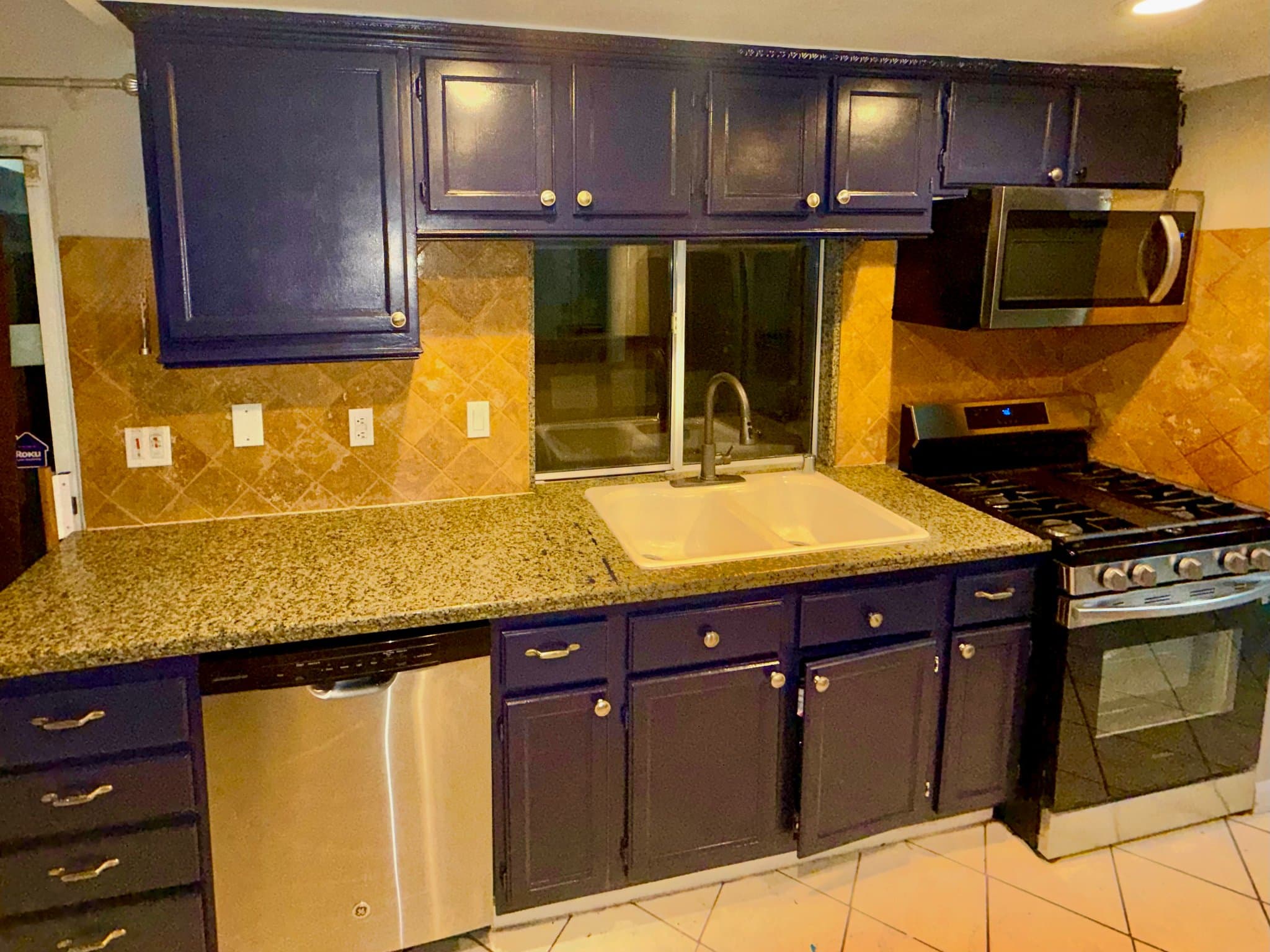 Lancaster House: 44644 Stillwater Dr