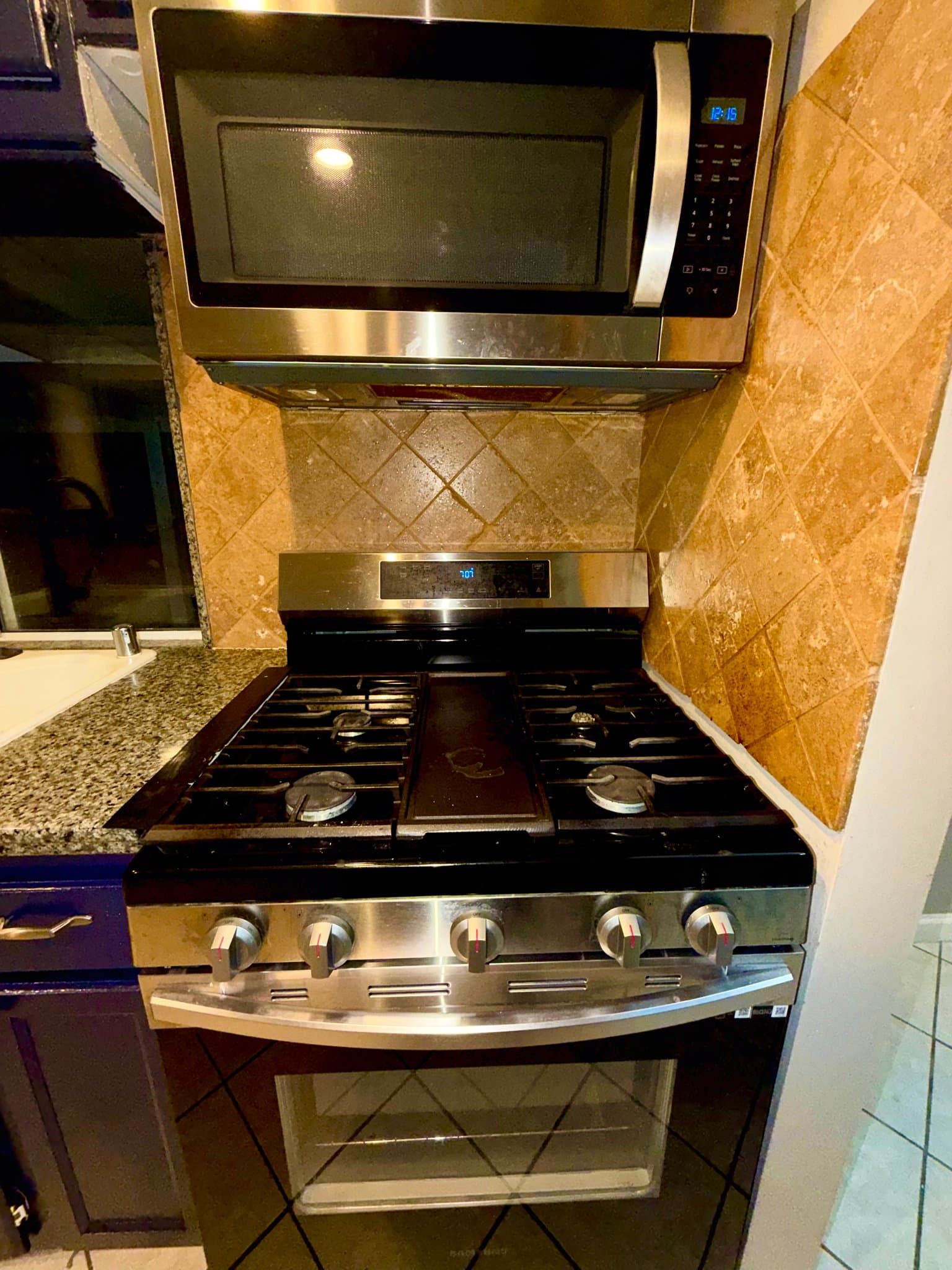 Lancaster House: 44644 Stillwater Dr