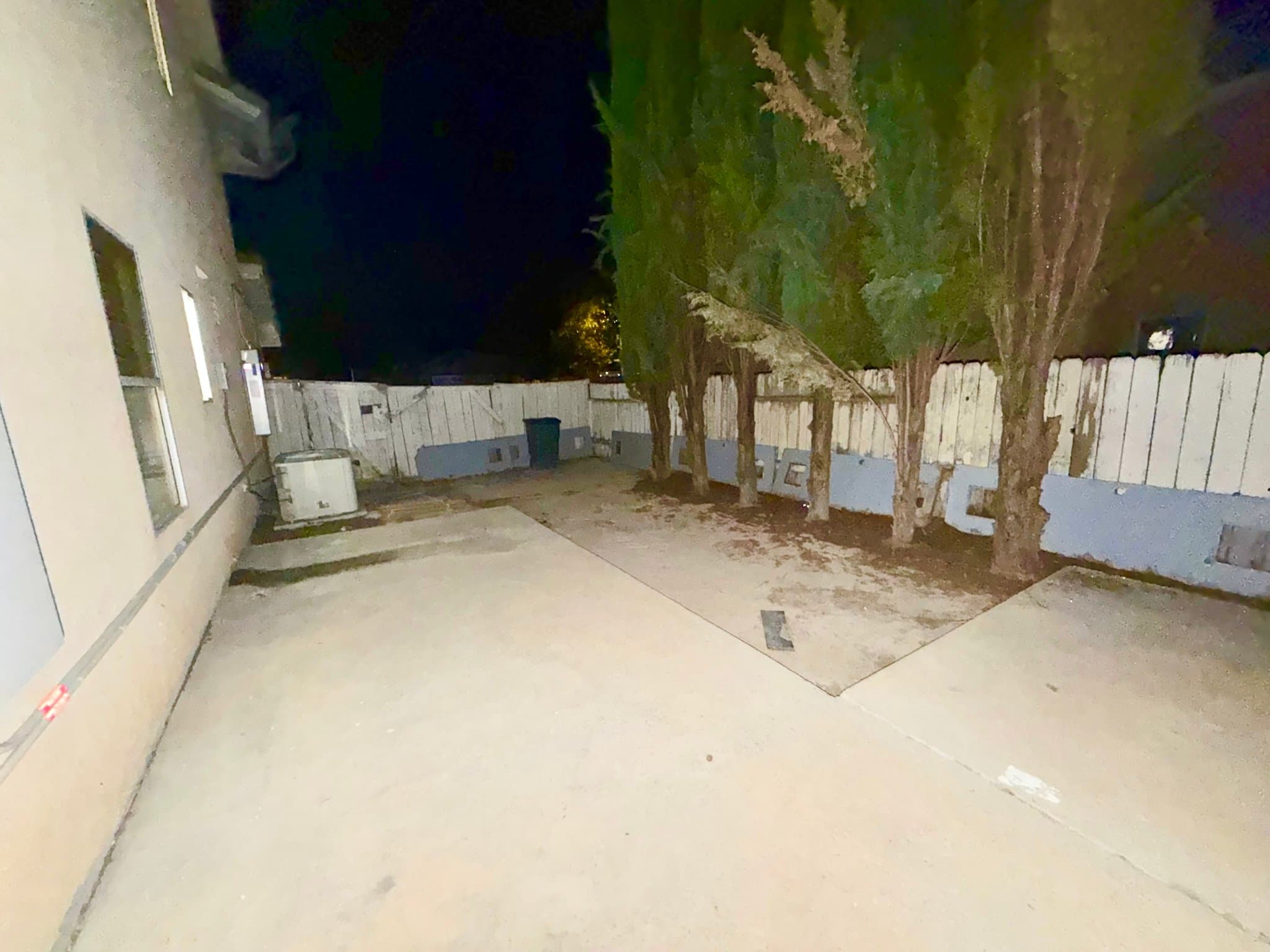 Lancaster House: 44644 Stillwater Dr