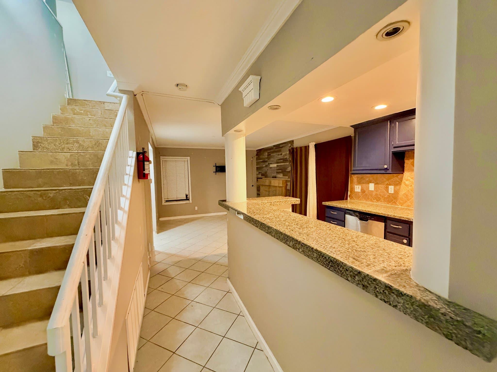 Lancaster House: 44644 Stillwater Dr