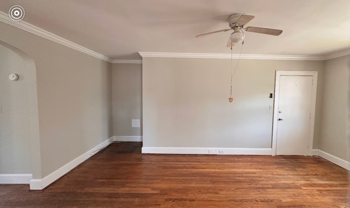 Kinston Apartment: 305 W Washington Ave