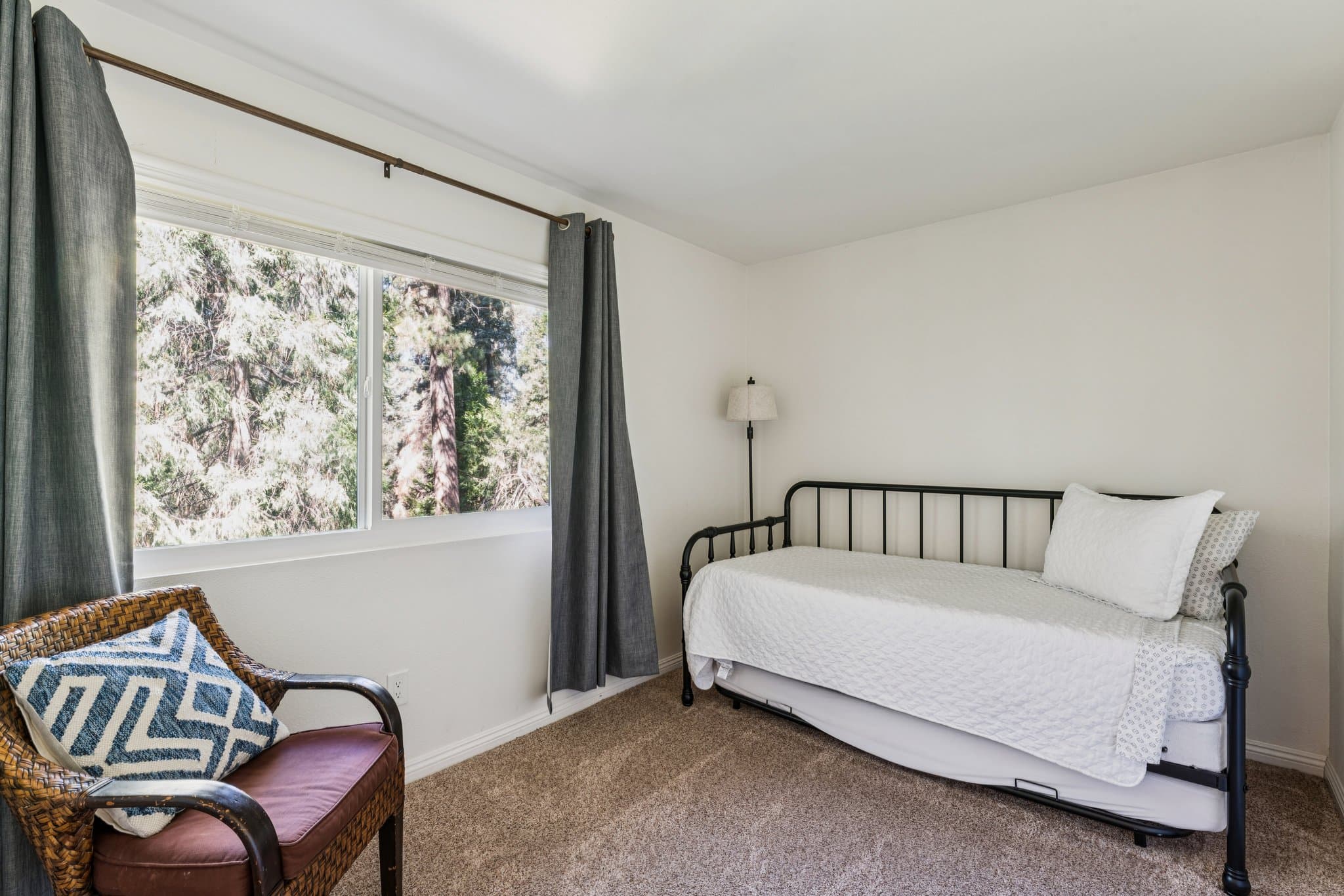 Lake Arrowhead House: 388 Merrimack