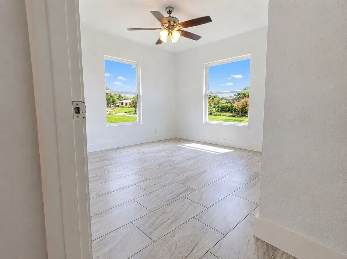 San Antonio House: 353 Kenmar Dr