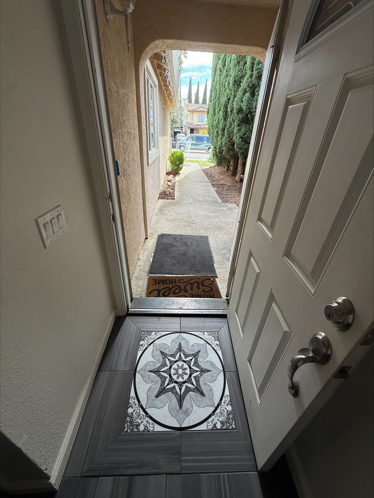 SACRAMENTO House: 133 MAJORCA CIR