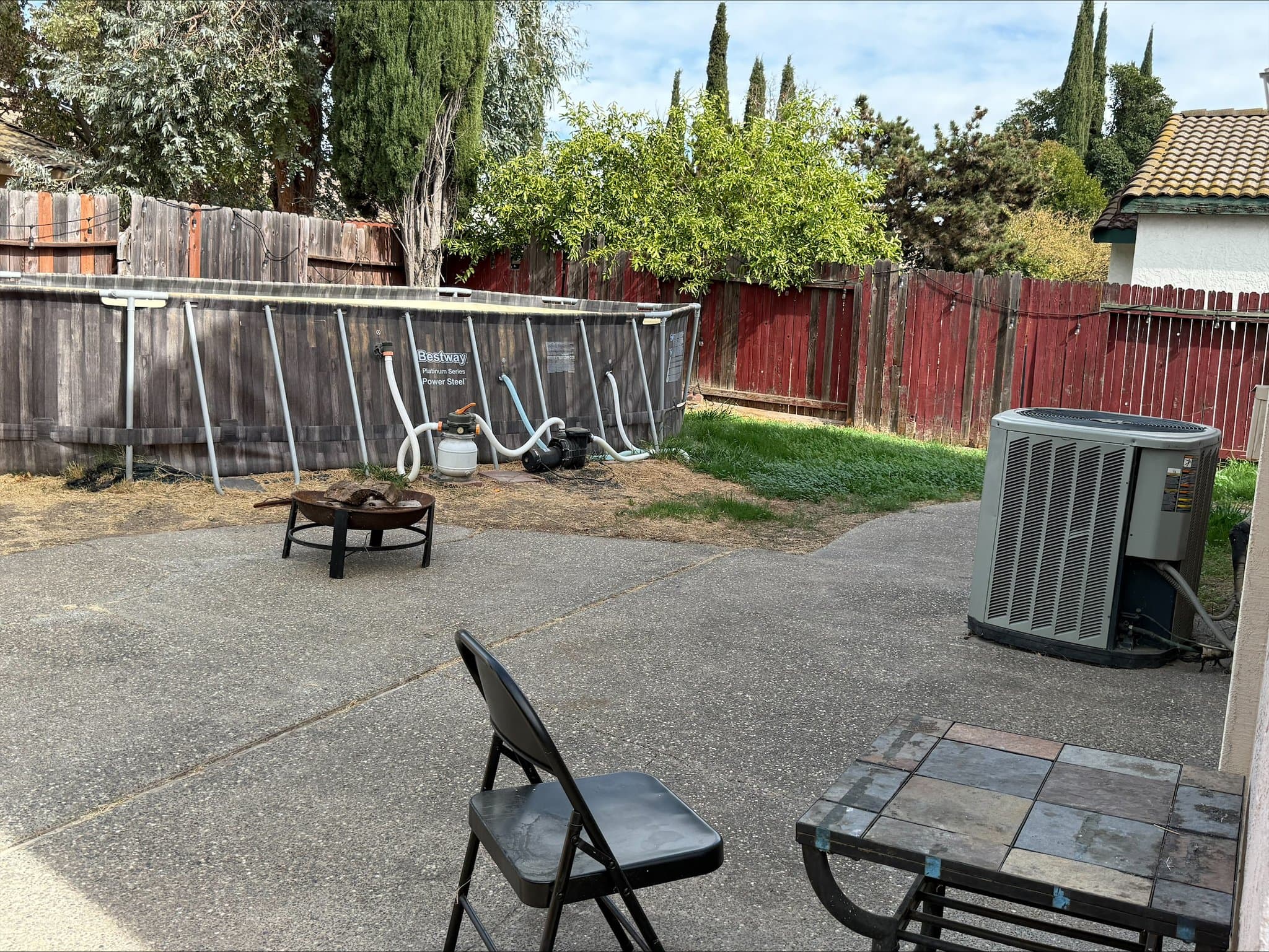 Sacramento House: 133 Majorca Cir