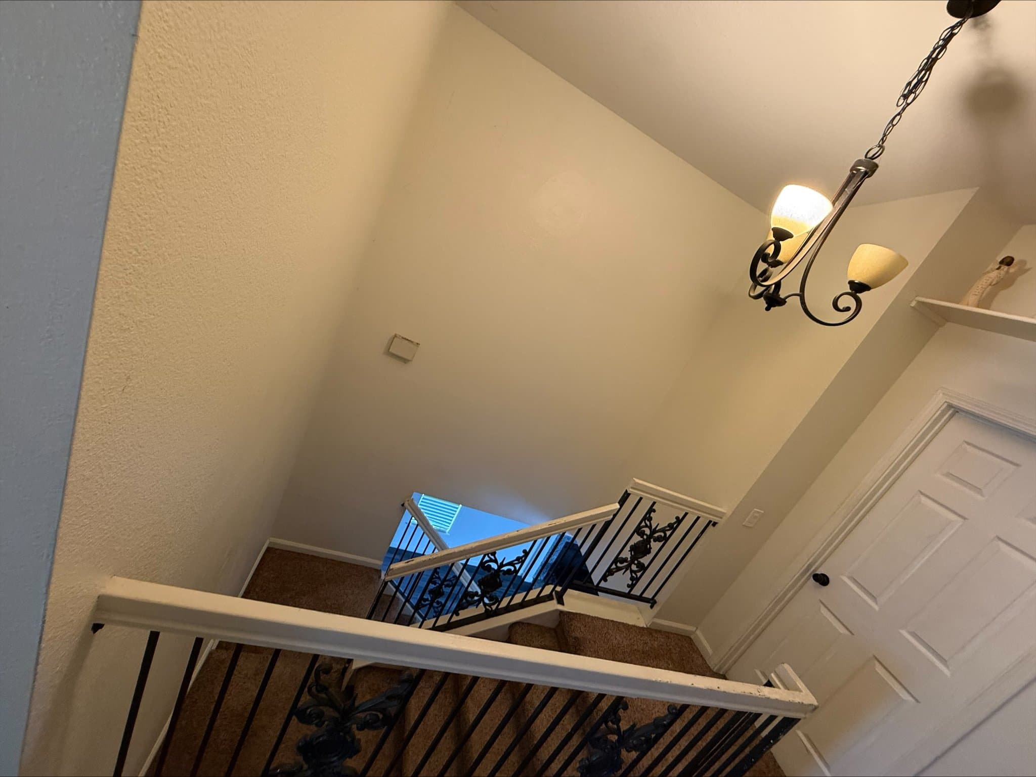 Sacramento House: 133 Majorca Cir