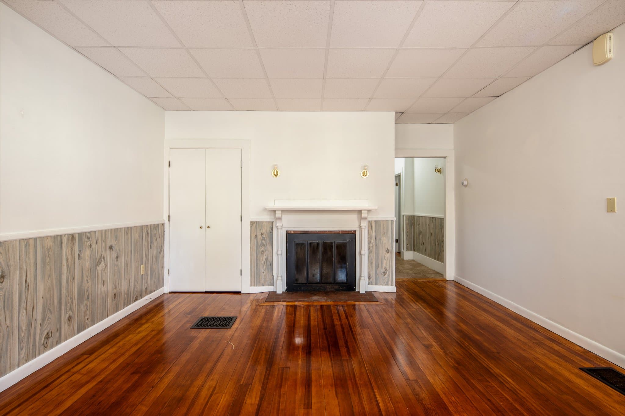 New Bedford Multiplex: 108 School St