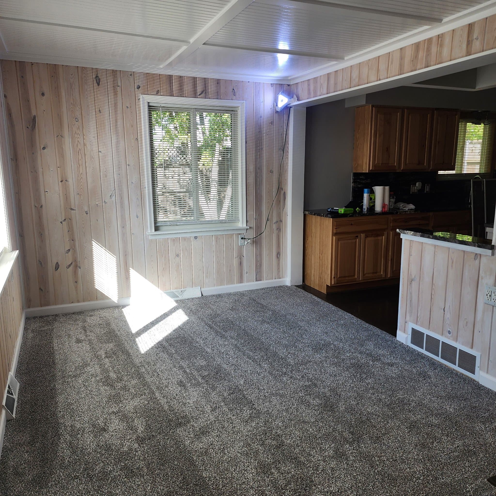 Oakdale House: 5259 Geneva Ave N