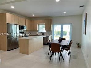 Coral Gables Townhome: 5352 Orduna Dr