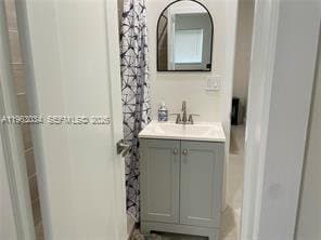 Coral Gables Townhome: 5352 Orduna Dr