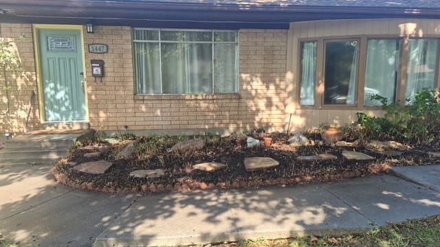 Murray House: 1447 E 5935 S