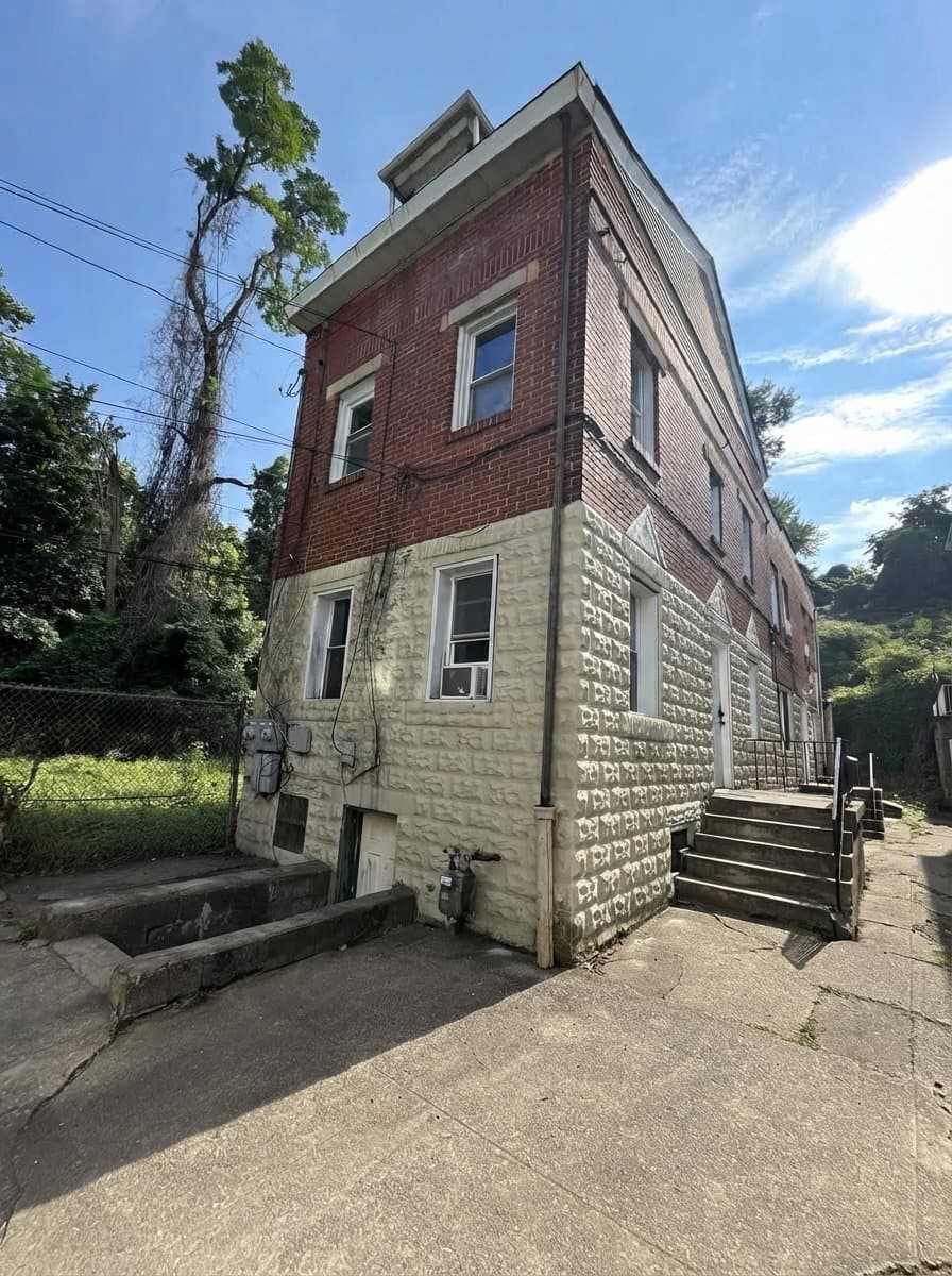 Pittsburgh Multiplex: 51 Boundary Street Rear