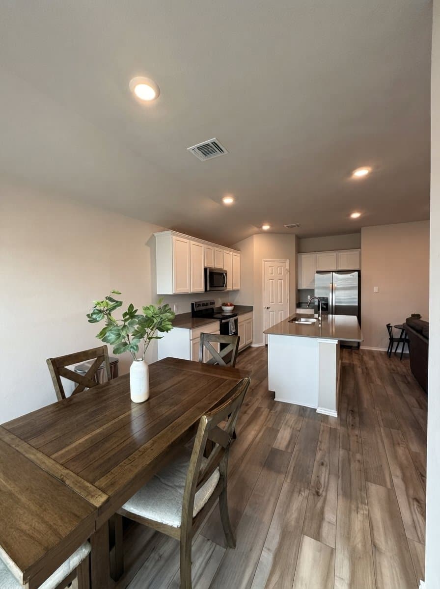 Killeen House: 7108 Fread Drive