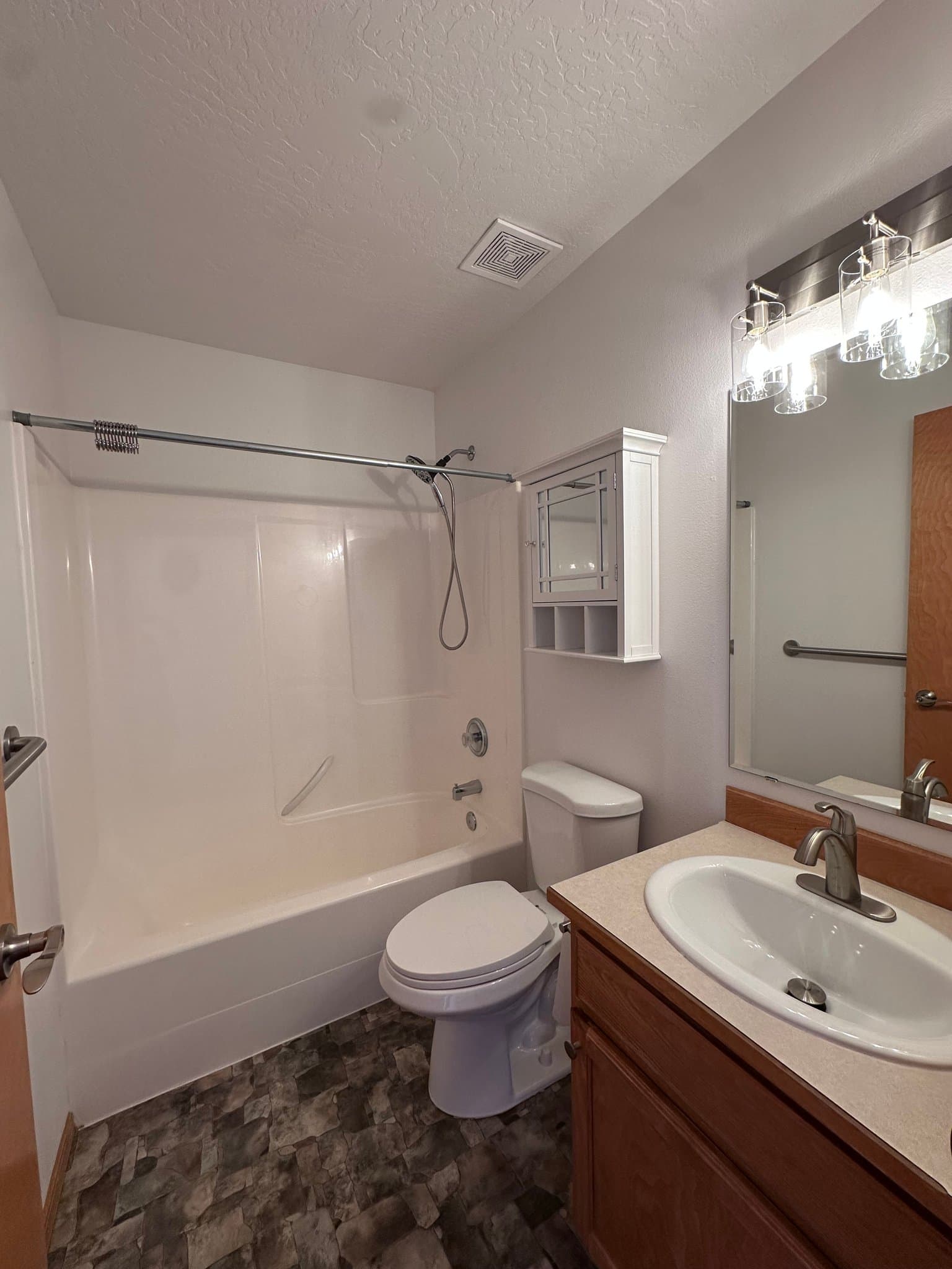 Post Falls House: 375 E Tiger