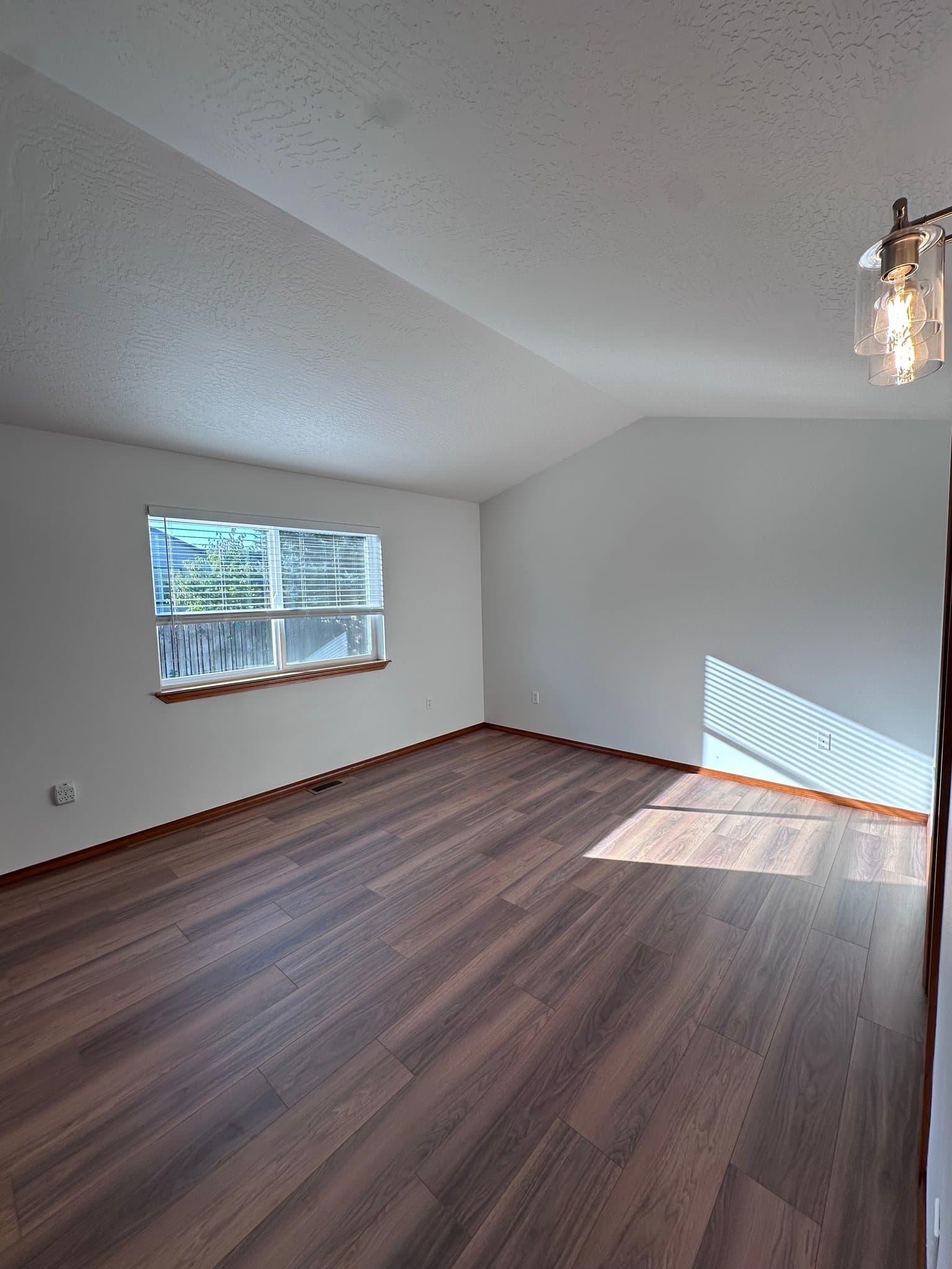 Post Falls House: 375 E Tiger