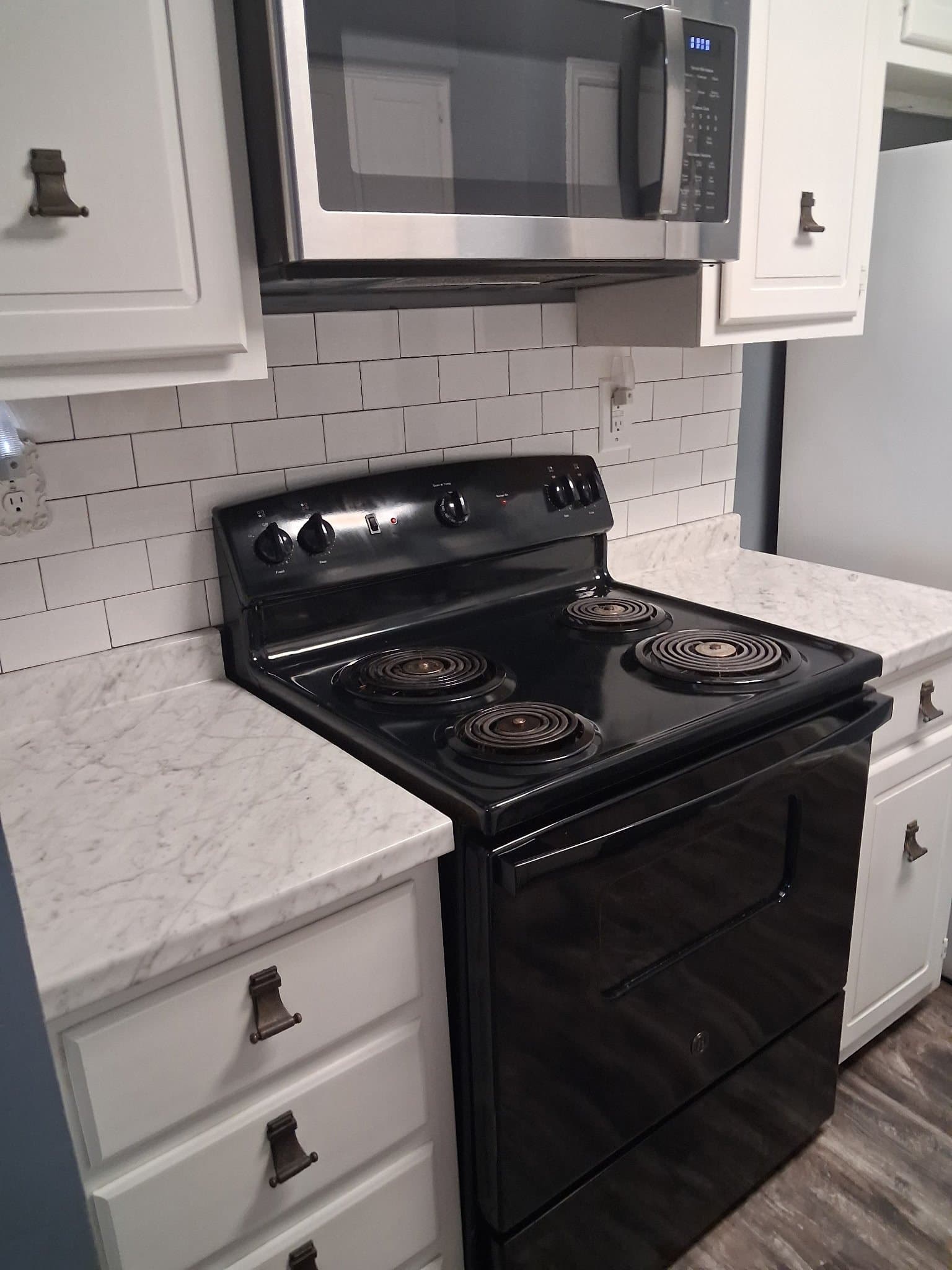 Hot Spring Condo: 125 Carl Dr.
