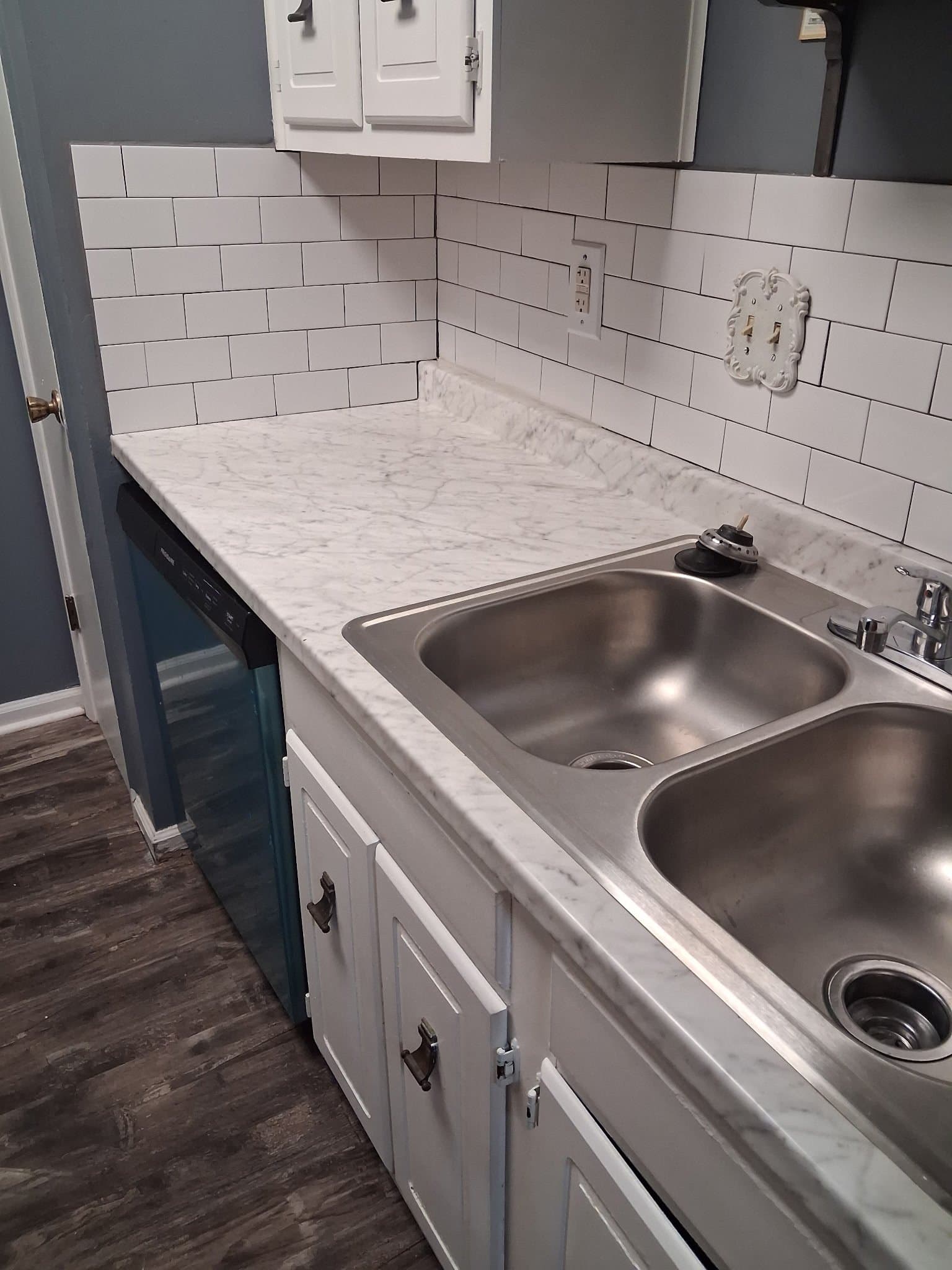 Hot Spring Condo: 125 Carl Dr.