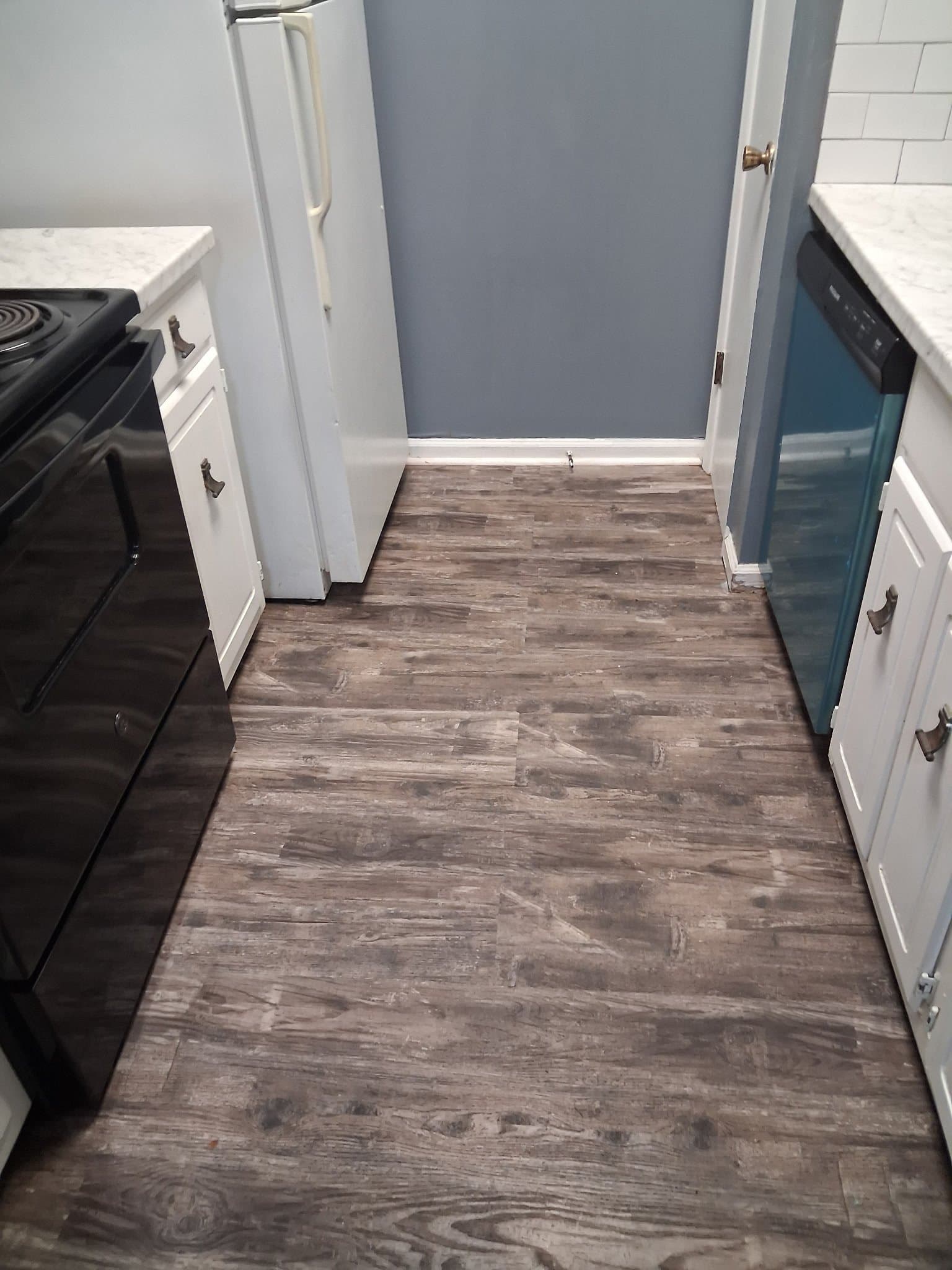 Hot Spring Condo: 125 Carl Dr.