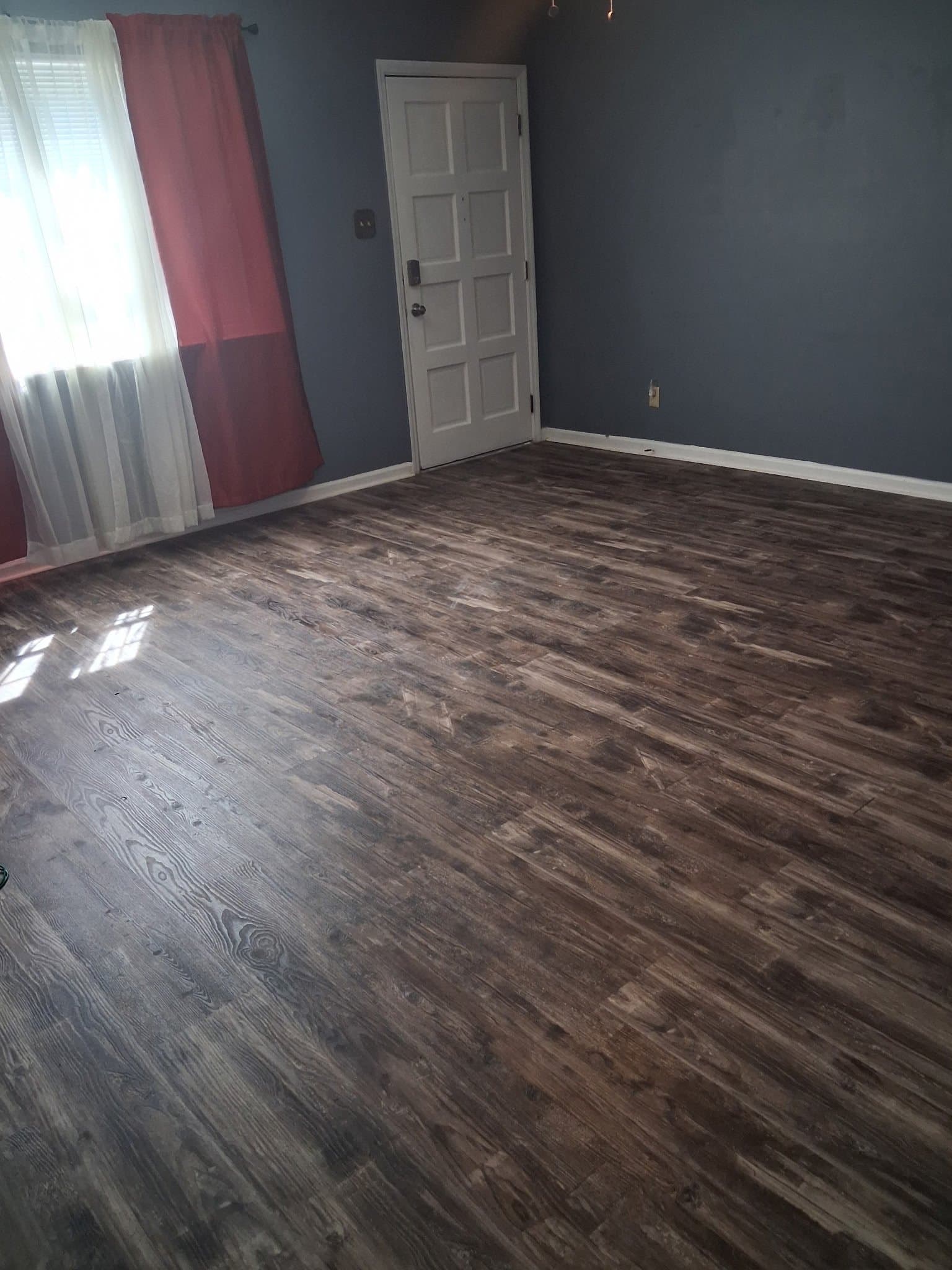 Hot Spring Condo: 125 Carl Dr.