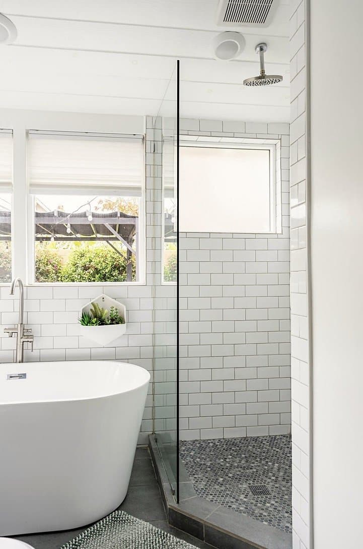 Long Beach House: 5427 Rose Avenue
