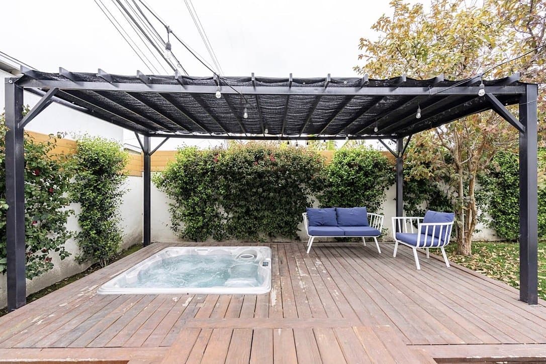 Long Beach House: 5427 Rose Avenue