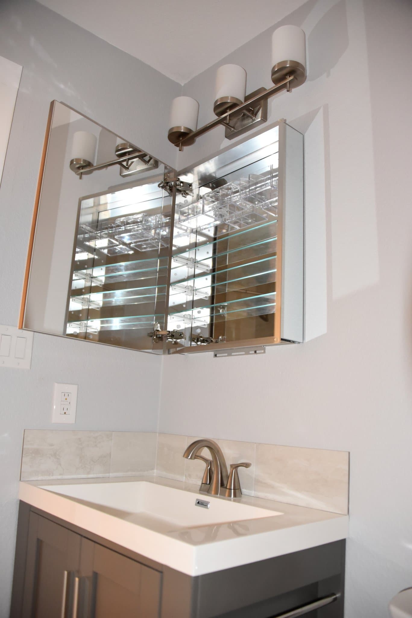 Luling Townhome: 1033 East Milam