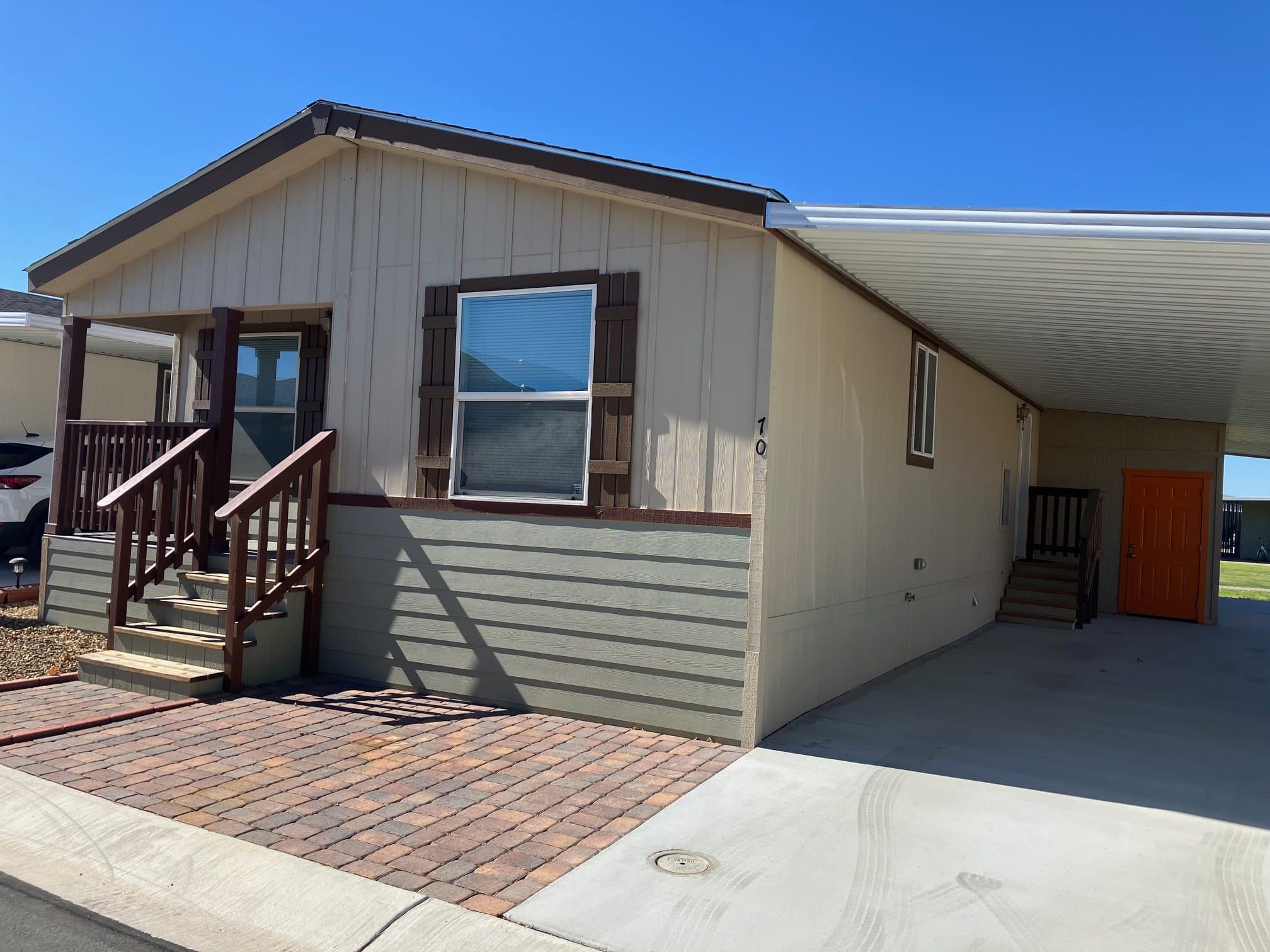 Pahrump House: 70 Montecito Drive