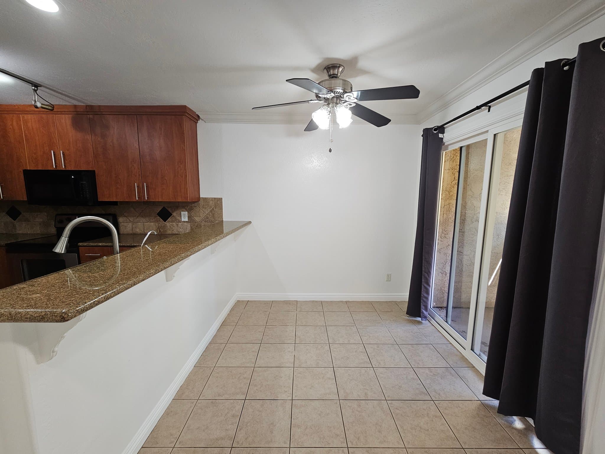 San Diego Condo: 7003 Saranac St