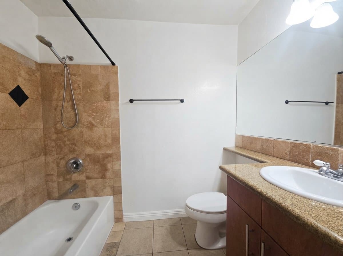 San Diego Condo: 7003 Saranac St