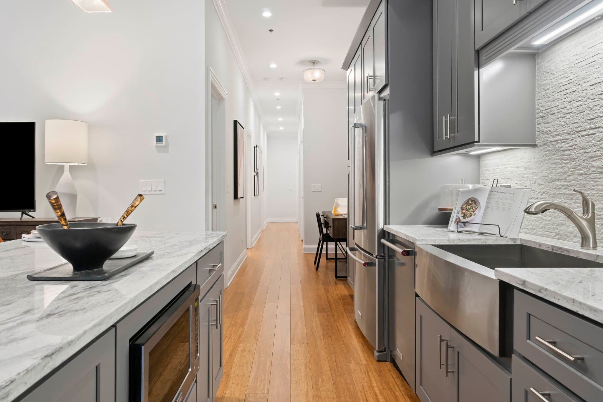 Chicago Condo: 1035 West Rundell Place