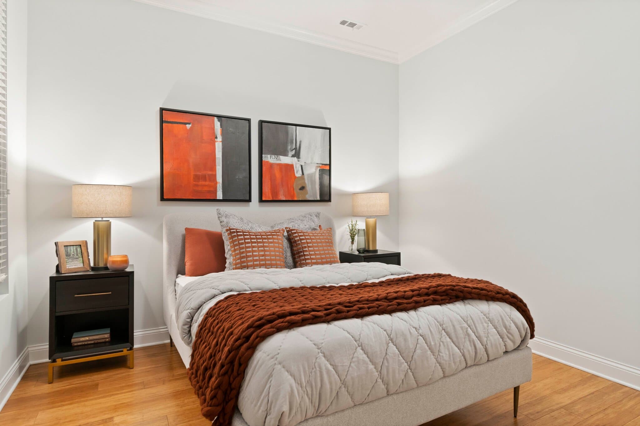 Chicago Condo: 1035 West Rundell Place