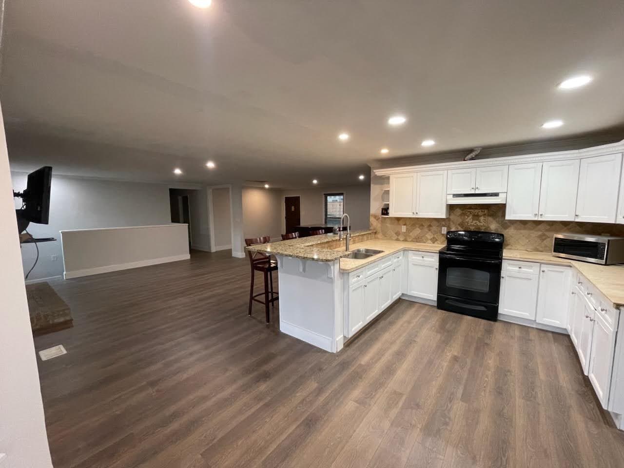 Winder House: 806 clyde boyd rd