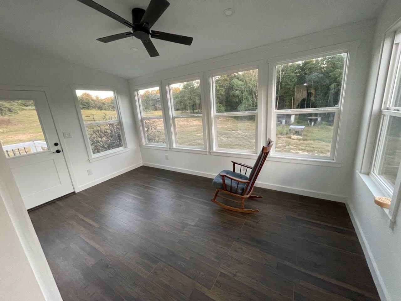 Winder House: 806 clyde boyd rd