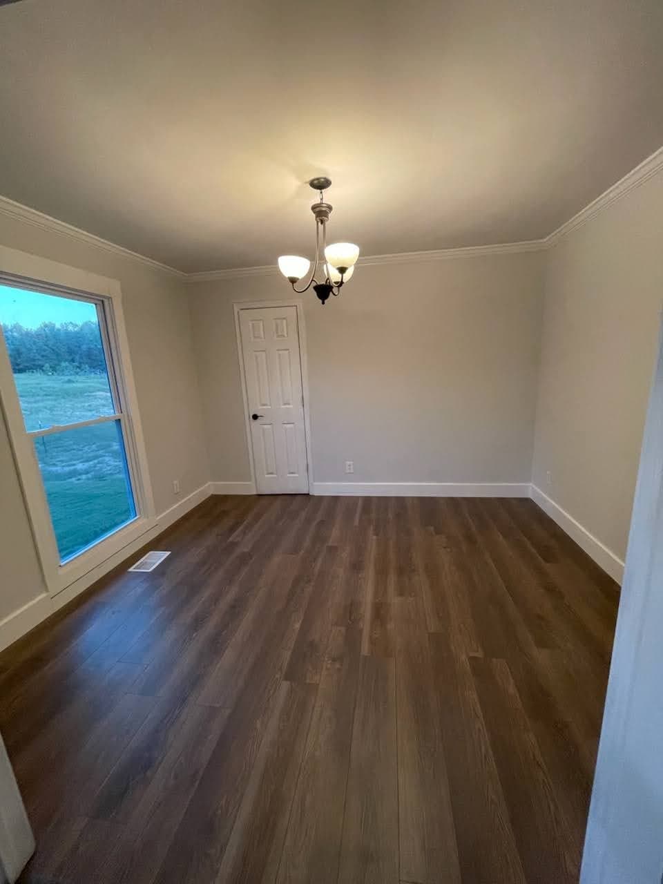 Winder House: 806 clyde boyd rd