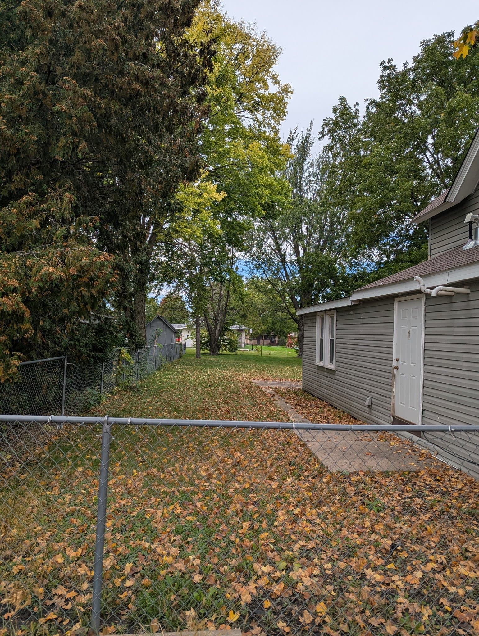 New Prague House: 502 1st Ave NW