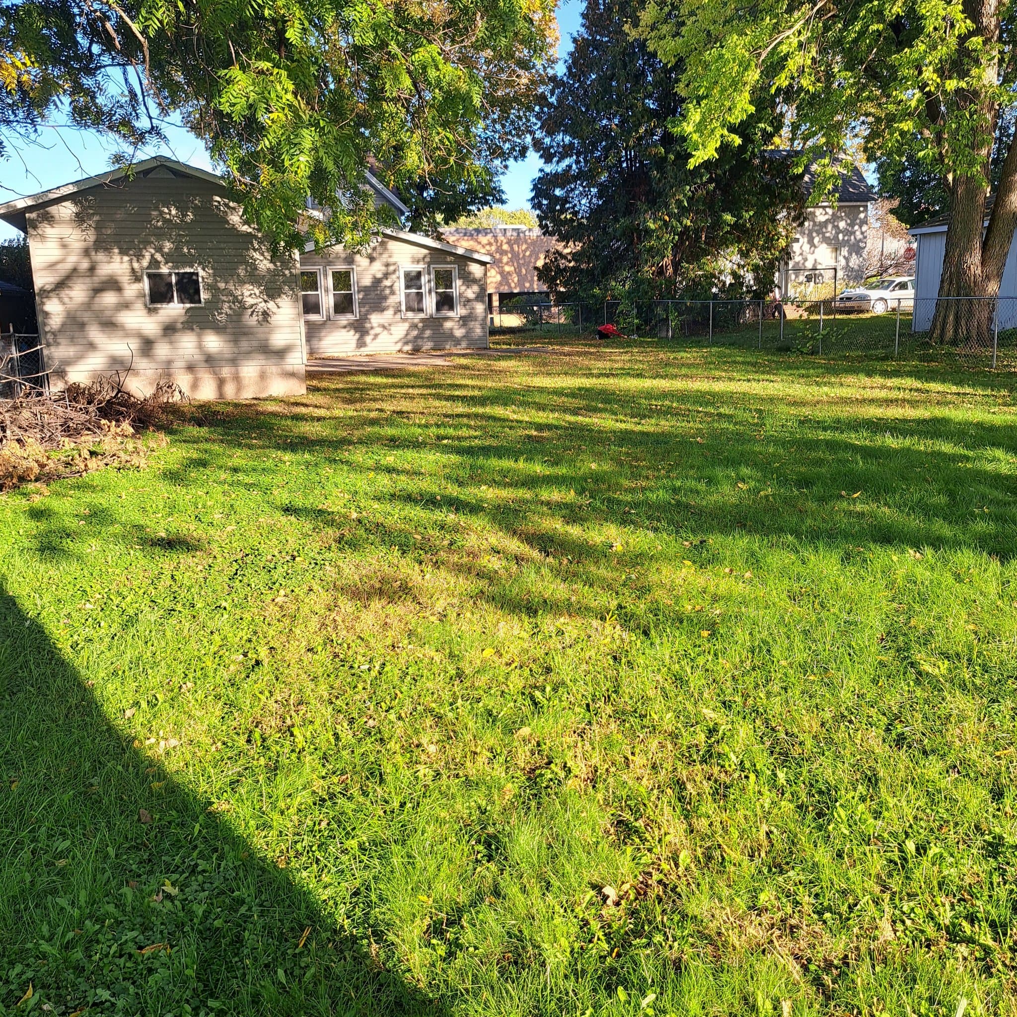 New Prague House: 502 1st Ave NW