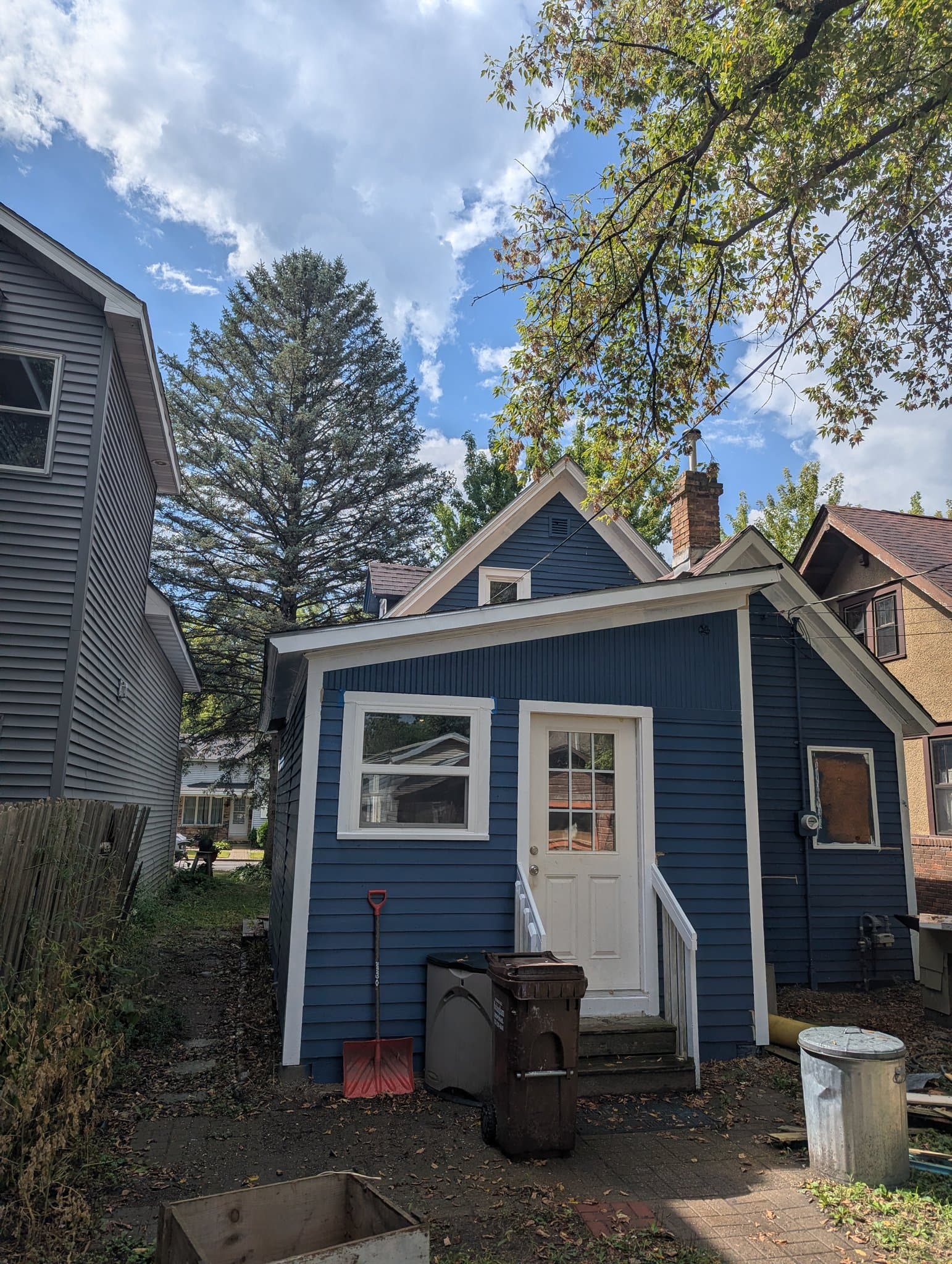 Jordan House: 217 1st Street W