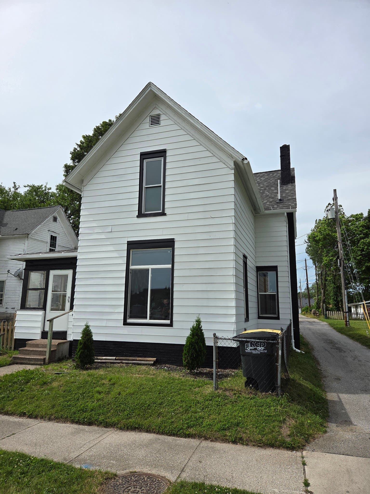 Kendallville House: 113 Sargent St