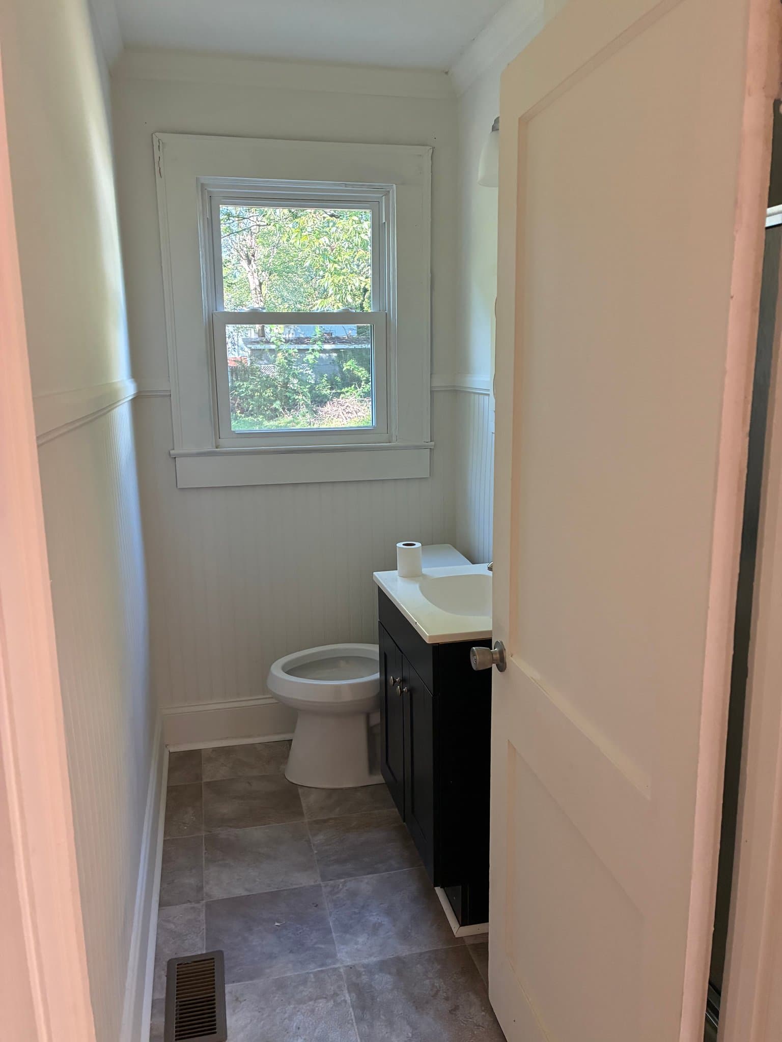 Burlington House: 1515 Melody Ln