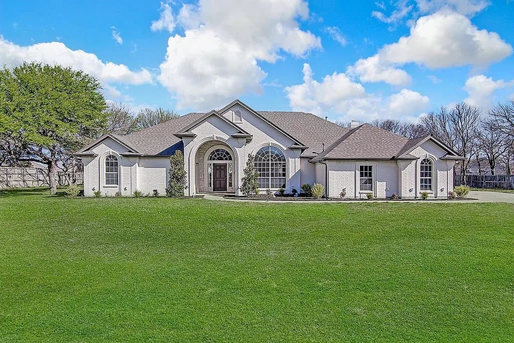 Weatehrford House: 125 Devon CT